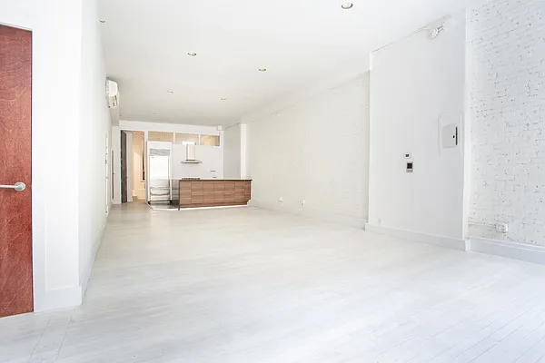 Rented by Keller Williams NYC | media 20