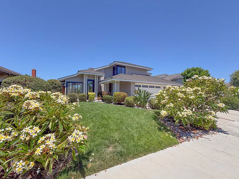 25651 Del Norte — Photo 4
