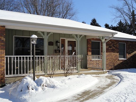 2nd image of 114 Ebbesen Dr