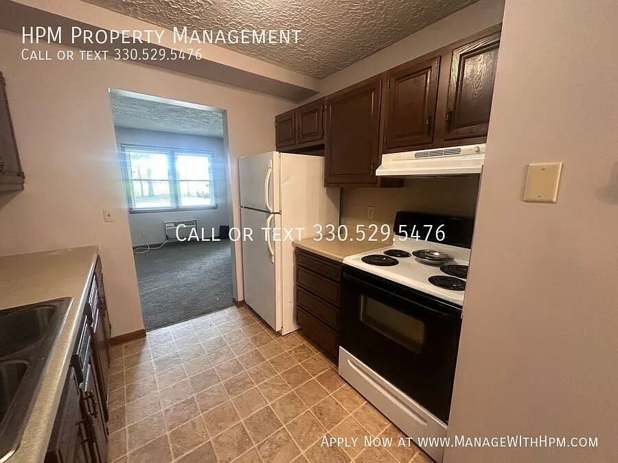 2 bed, 1.5 bath, 1024 sqft, $895 — Photo 4