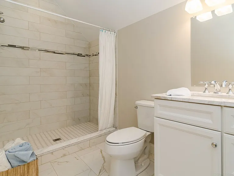 718 Main St #718 — Photo 24