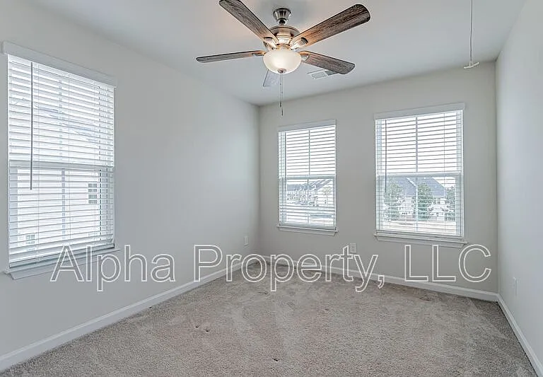 520 Huntingdale Pl — Photo 11