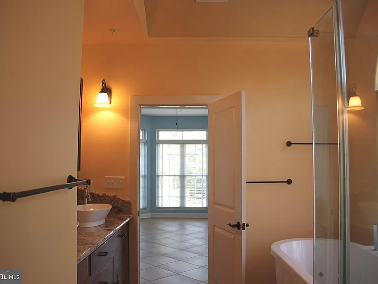 11432 Wollaston Cir — Photo 15