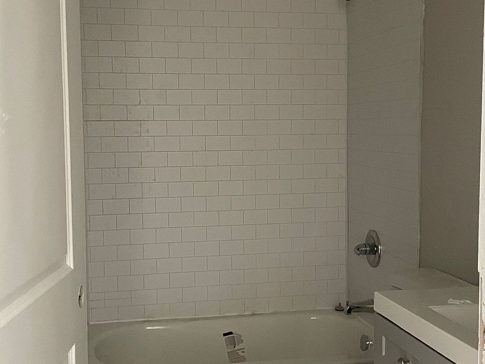 2nd image of 7393 Tara Rd #206