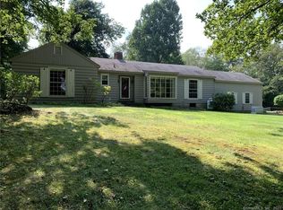 2 Cherry Ln, Ridgefield, CT 06877