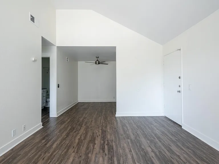 Scripps Landing Apartment Homes — Photo 14