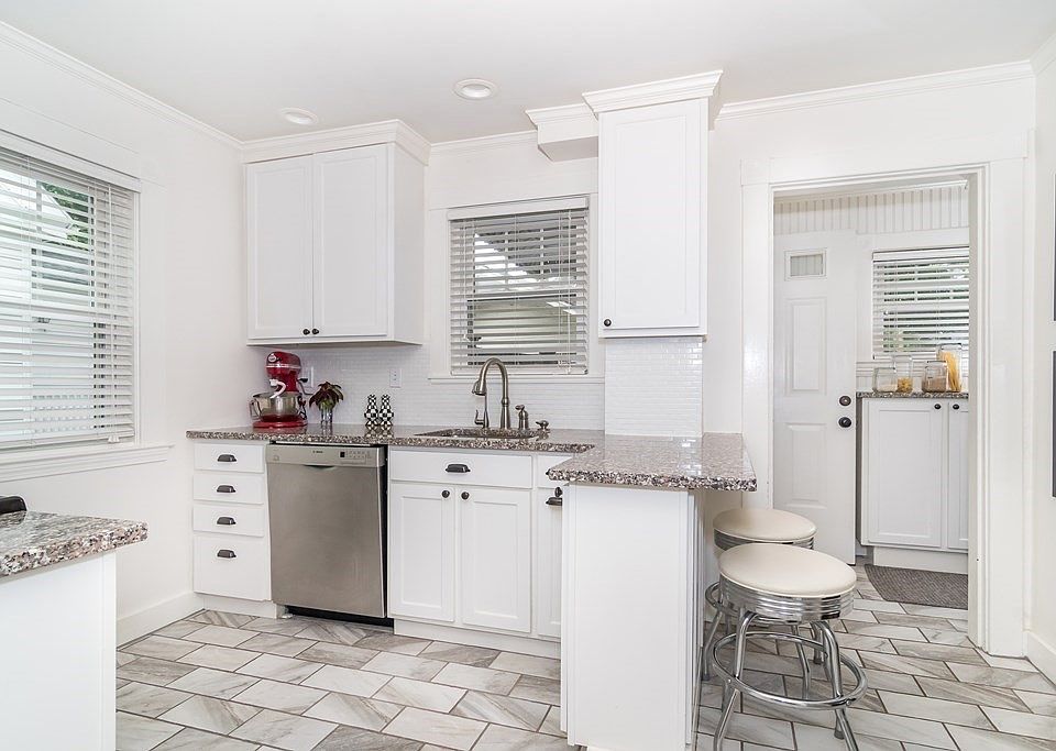 70 Washington Ave, Natick, MA 01760 Zillow