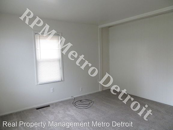 4th image of 3837 19th St