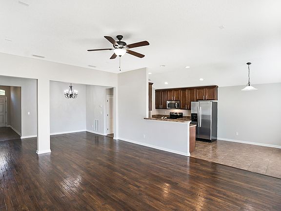 3rd image of 3933 Deertree Hills Dr