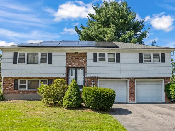 10 Gloversbrook Rd, Randolph, MA 02368