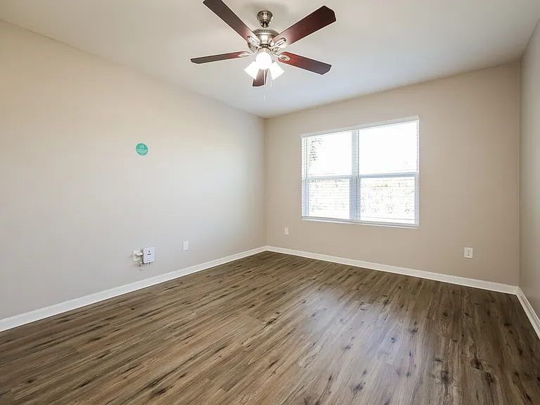509 SW 11th Ave — Photo 11