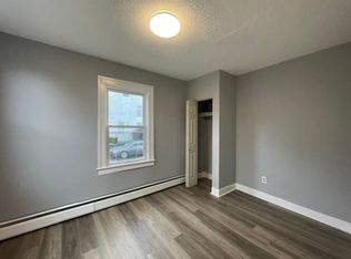 34 Saint Johns St, Middletown, CT 06457