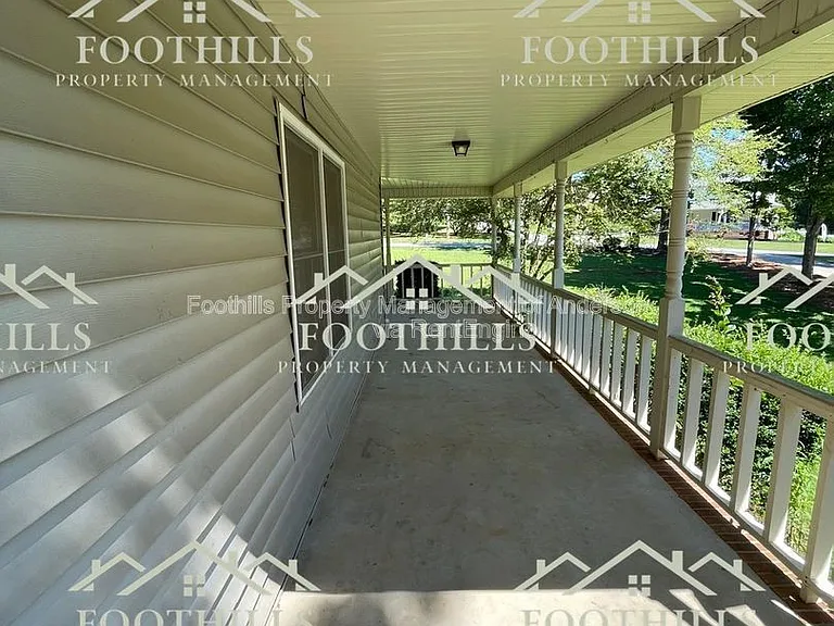 214 Keithwood Dr — Photo 18