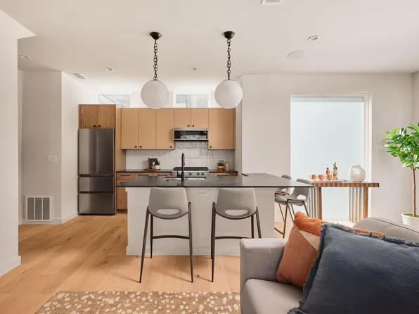 1404 Garden St #2B, Austin, TX 78702