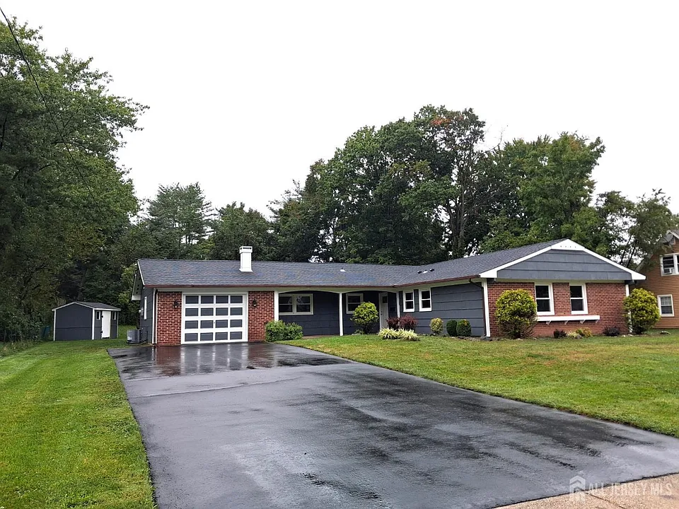 6 Flower Rd