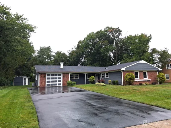 6 Flower Rd, Somerset, NJ 08873