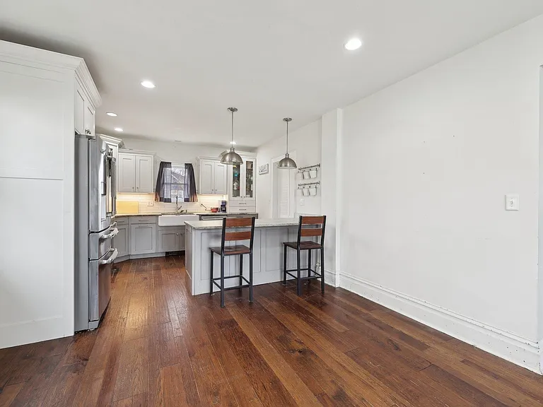 48 Marinus St — Photo 17