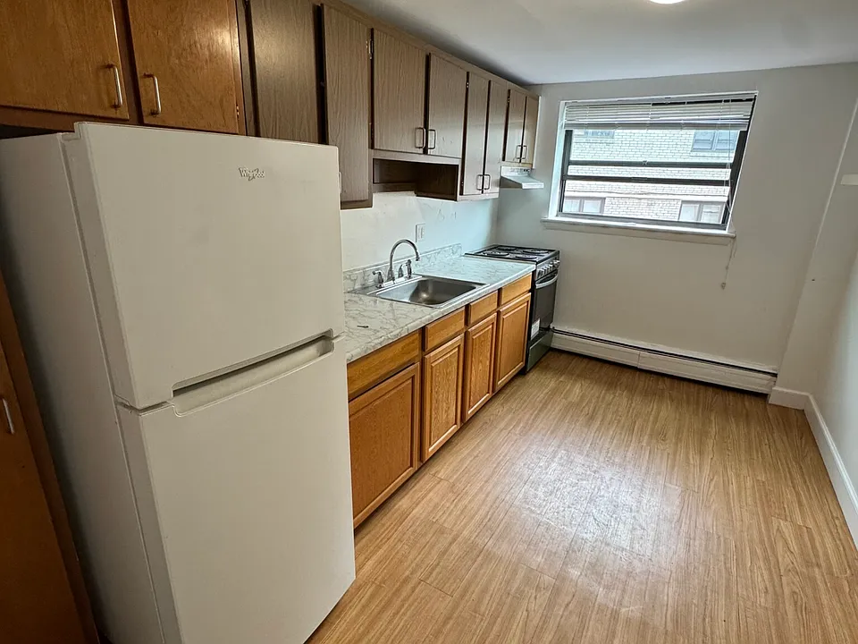 48 Harvard Ave #A