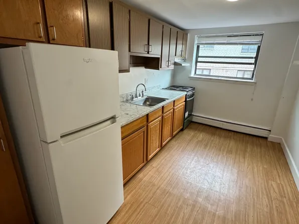 48A Harvard Ave APT 2, Brookline, MA 02446