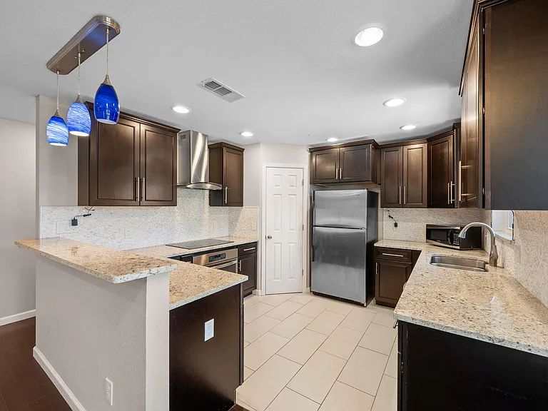 8511 Daleview Dr — Photo 9