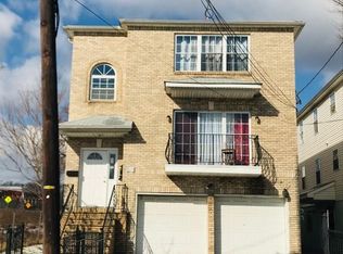 12 2nd St, Newark, NJ 07107