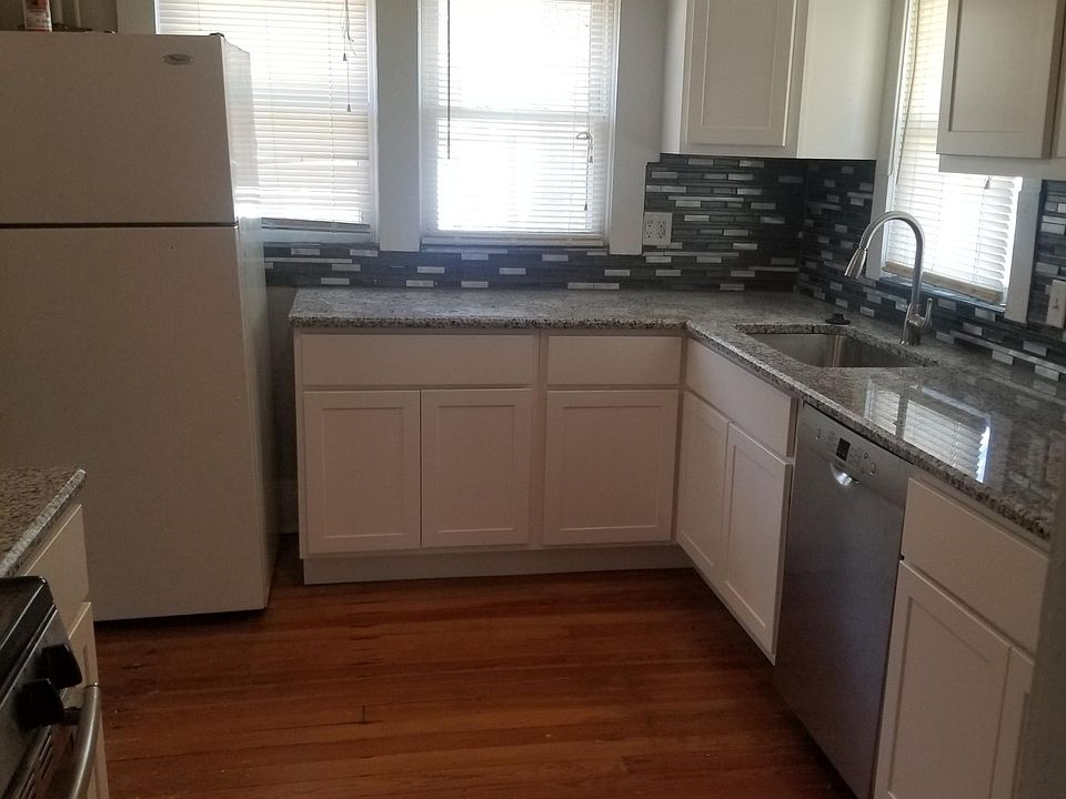 2nd image of 103 W Frank St