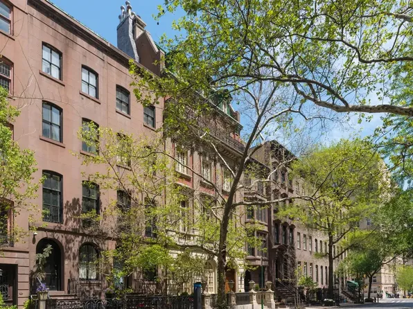201 East 37th Street 4F image 12 of 13