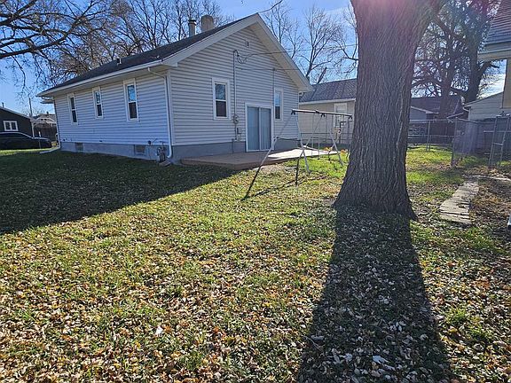 4th image of 2249 Roosevelt St