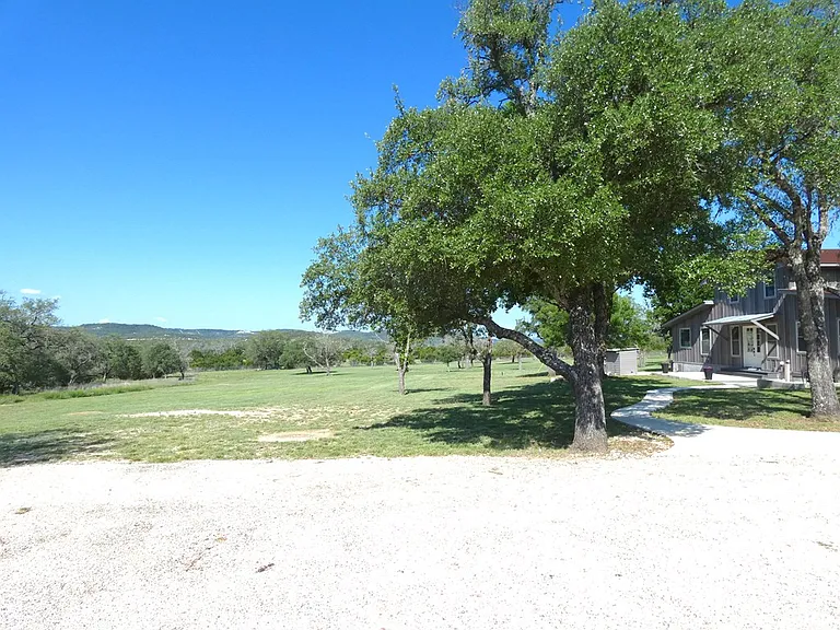 234 Mill Dam Rd — Photo 4
