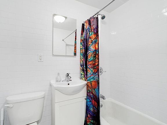 5th image of 435 E 86th St APT 1B