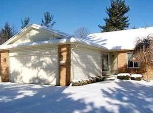 124 Davis Rd, Marysville, MI 48040