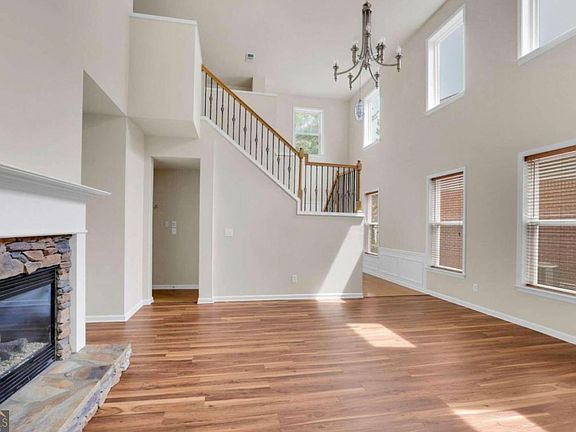 4th image of 3340 Archgate Ct