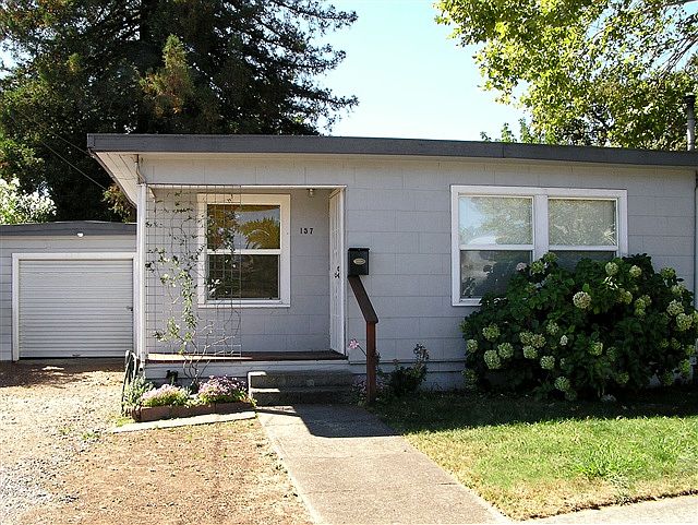 1st image of 157 E Gobbi St