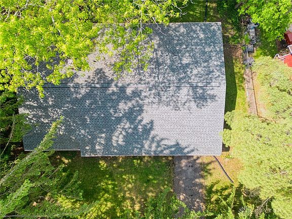 3rd image of 218 Gardendale Dr