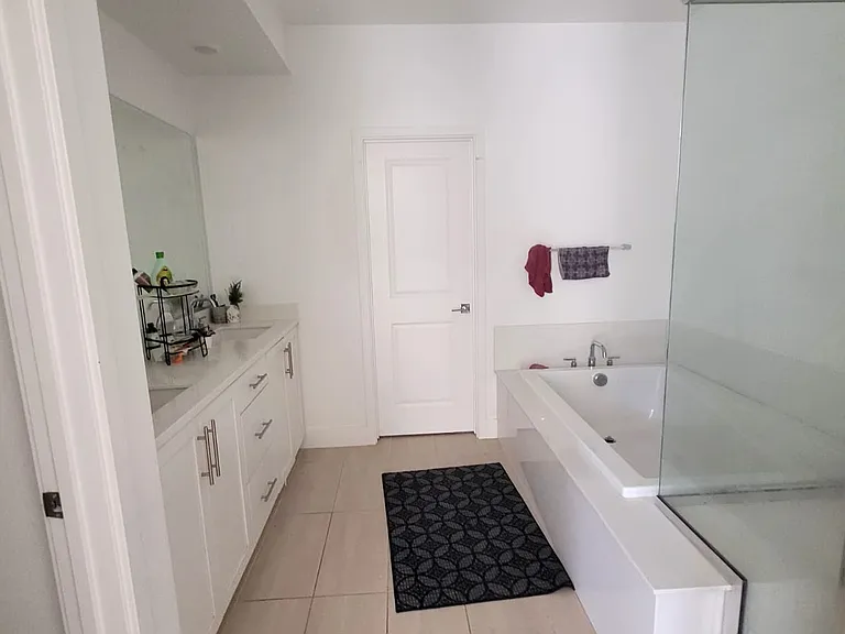 107 Limelight Ter — Photo 2