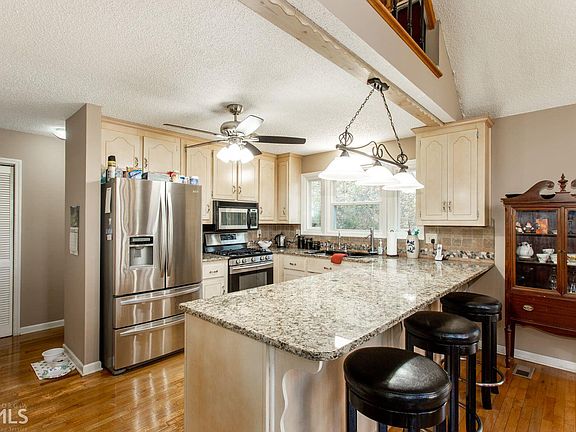 5th image of 21 N 21 Basin Ct