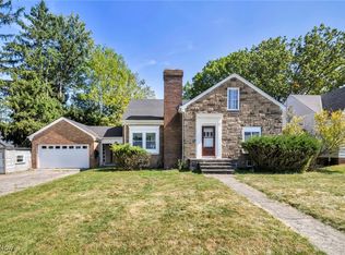 5425 Grasmere Ave, Maple Heights, OH 44137