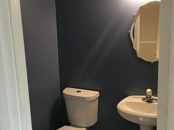 Powder room