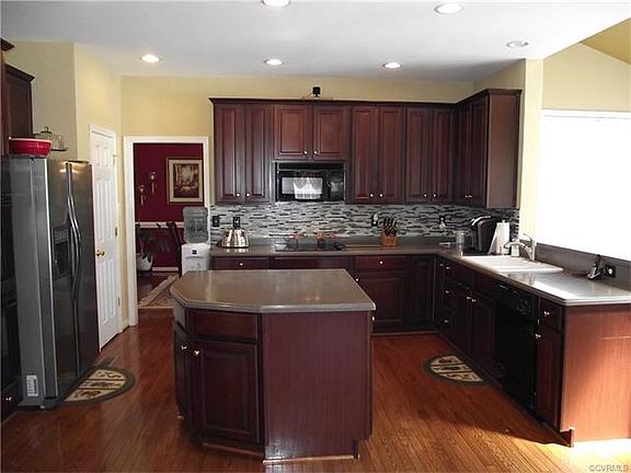 4th image of 10809 Pruett Ln