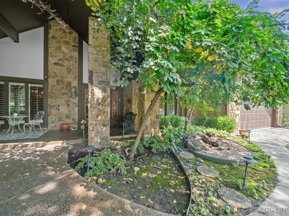 7303 S College Pl, Tulsa, OK 74136