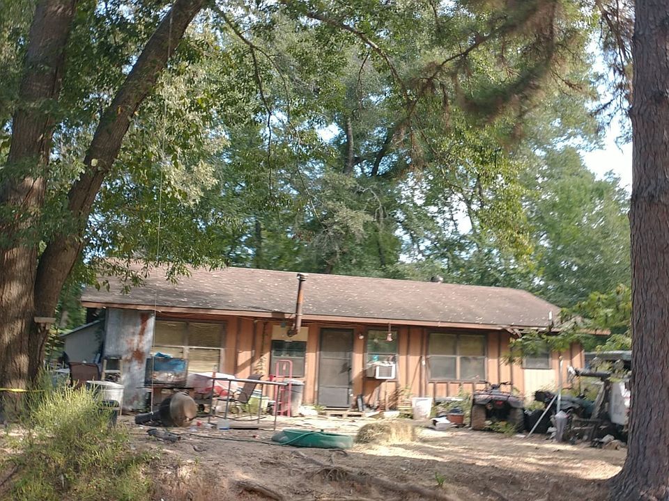 1st image of 204 Lakeview Dr