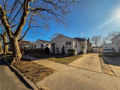 1260 E 100th St, Brooklyn, NY, 11236