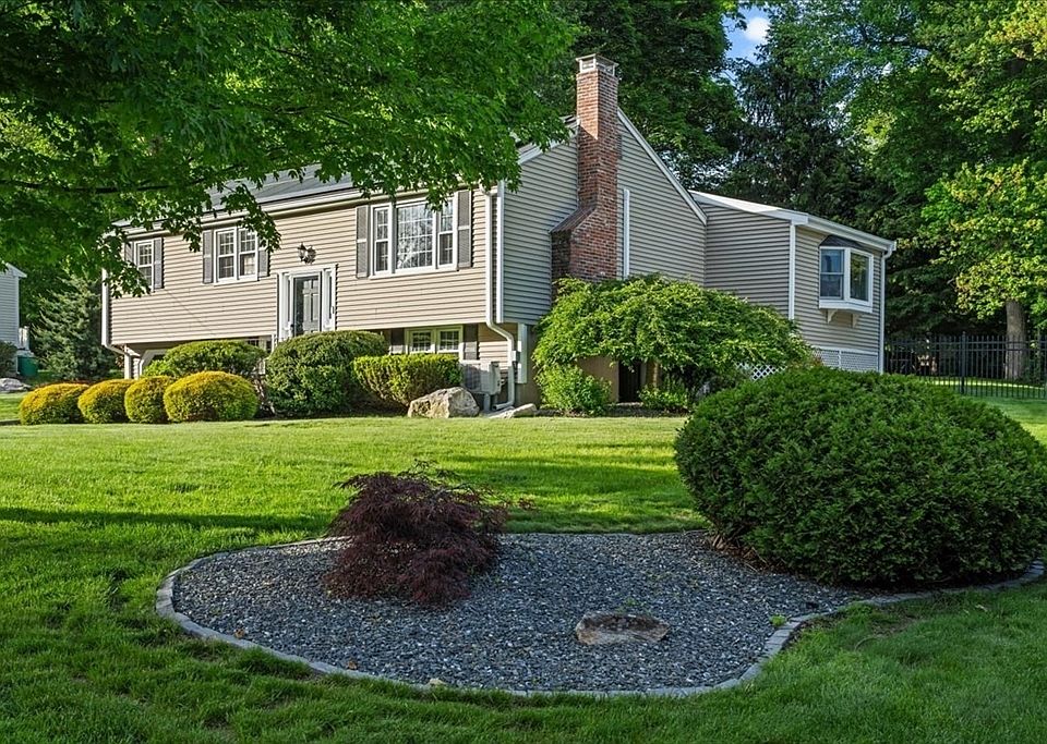 1st image of 8 Ted Ln