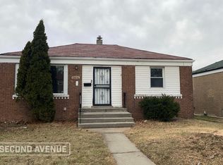 10036 S Paxton Ave, Chicago, IL