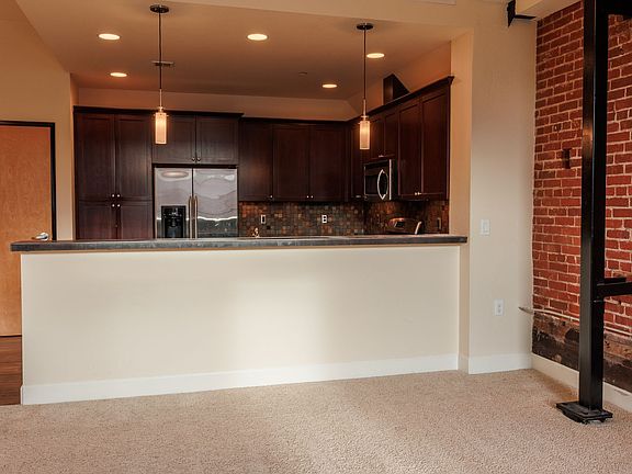 4th image of 160 Liberty St NE #206