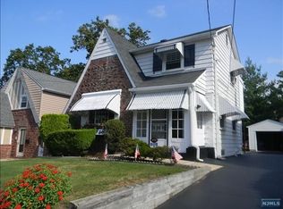 297 Sussex Rd, Wood Ridge, NJ 07075