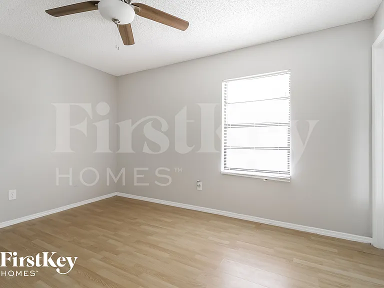 1180 Flintlock Ave SE — Photo 8