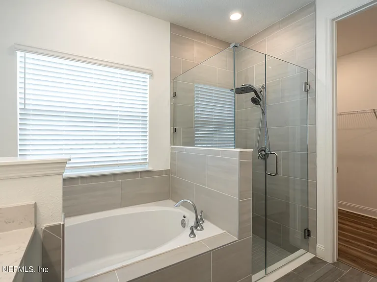 260 Oaklawn Ct — Photo 25