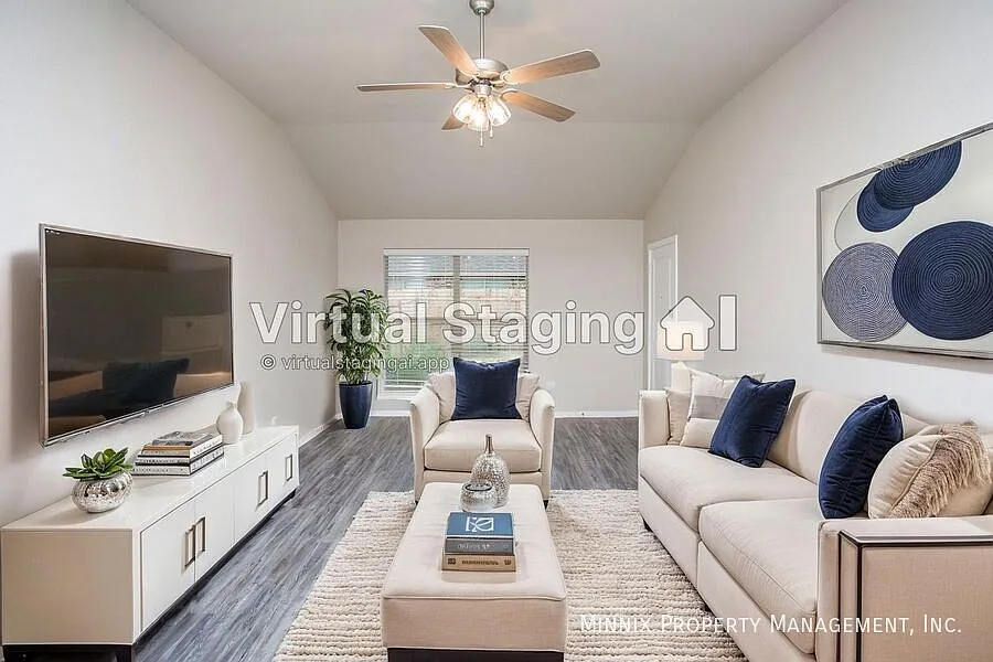 2110 N Avenue L #B