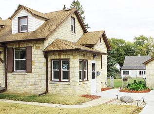 3658 S 88th St, Milwaukee, WI 53228